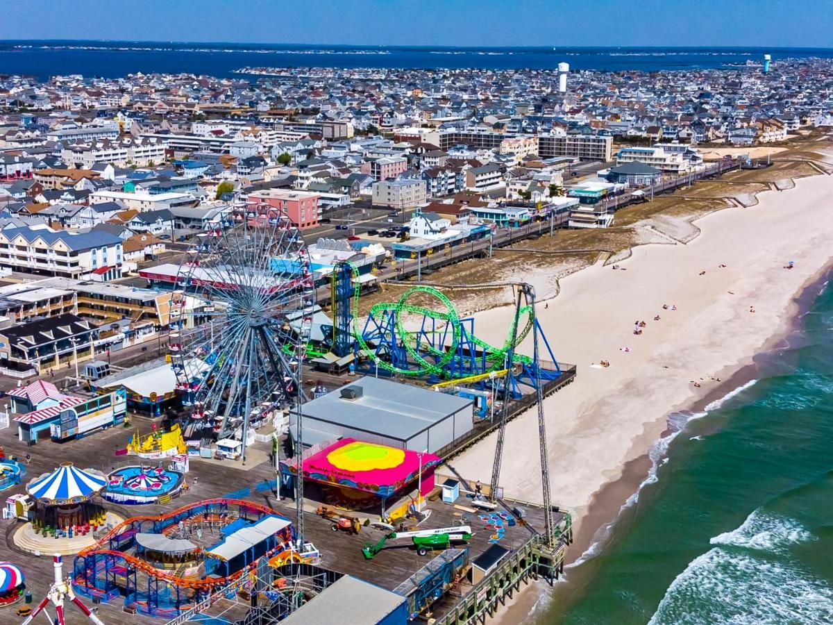 Boardwalk Hotel Charlee & Apartments Beach Hotel Oceanfront Seaside Heights Exterior foto