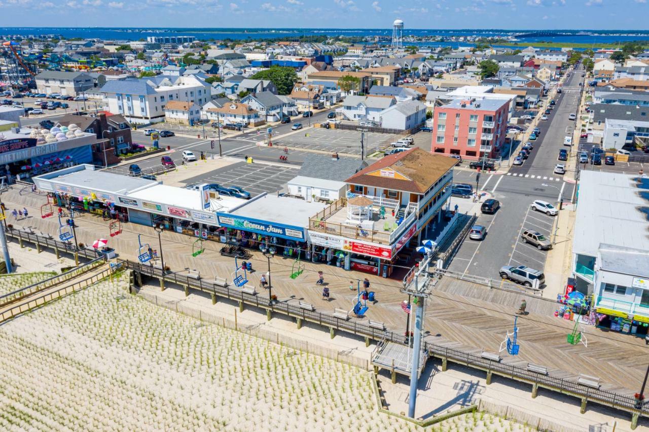 Boardwalk Hotel Charlee & Apartments Beach Hotel Oceanfront Seaside Heights Exterior foto